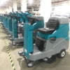 Xe chà sàn pin KMS 90B, có ghế ngồi, bảng điều khiển kỹ thuật số.