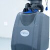 Máy rửa sàn tự động CleproX X35B, kích thước nhỏ gọn, không dây.
