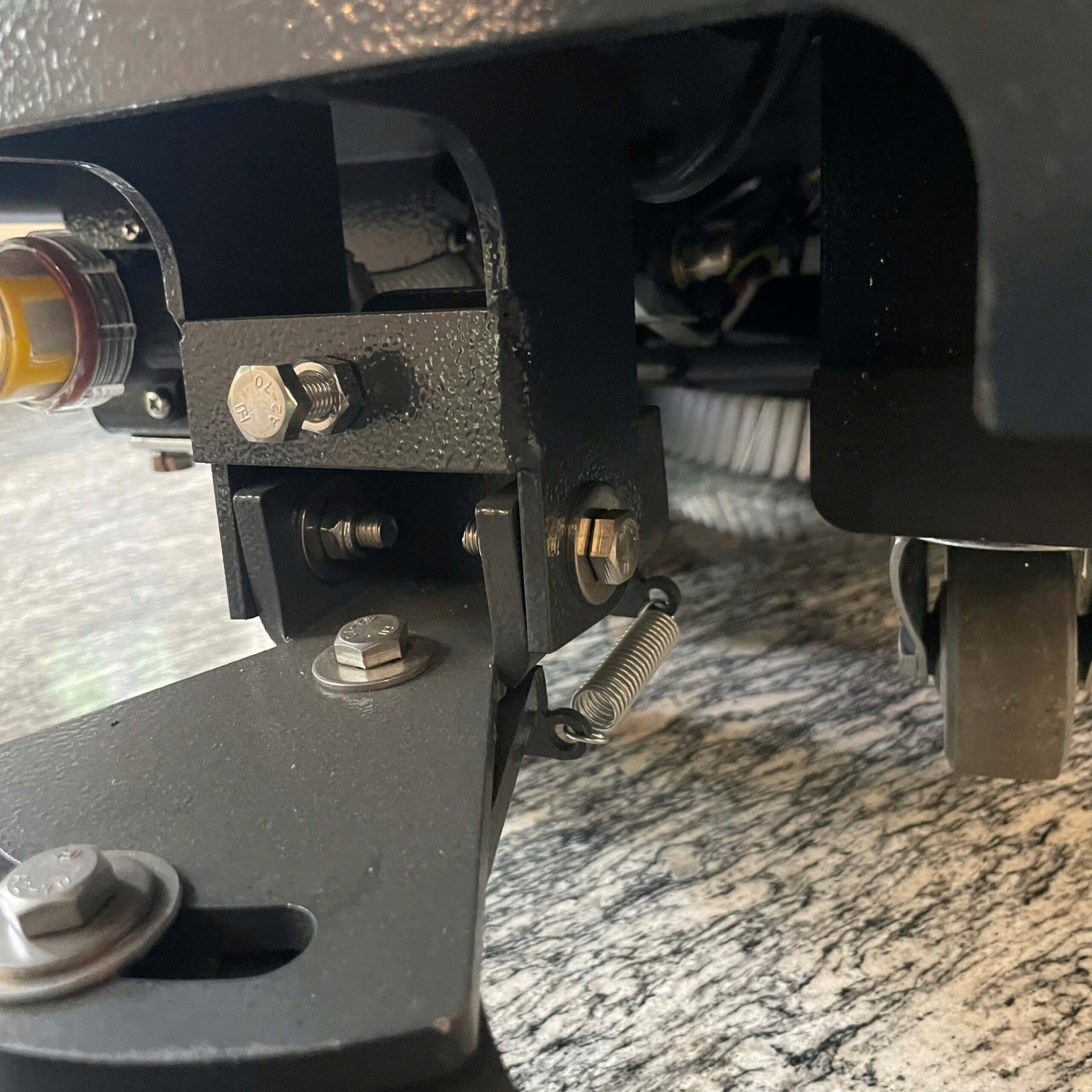 Cụm nâng đỡ bàn hút Máy chà sàn công nghiệp dùng điện Krapo M2602E