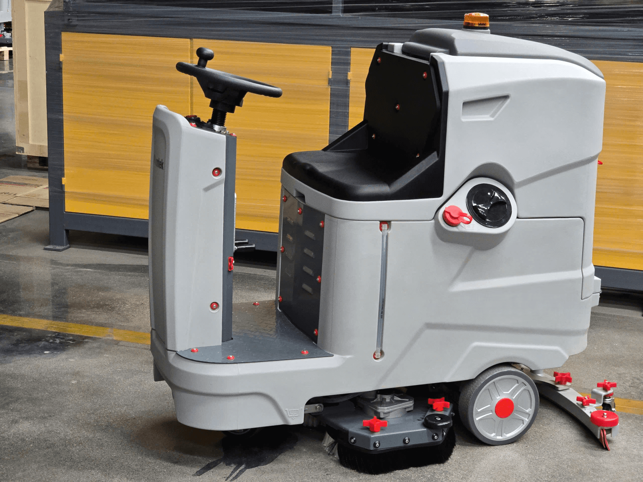 Máy Chà Sàn Liên Hợp Ngồi Lái Krapo ATW6 Thiết bị chà sàn công nghiệp Krapo ATW6 90L/100L