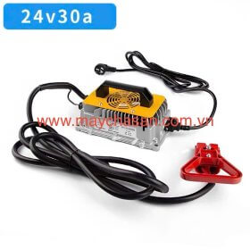 Thiết kế tản nhiệt bộ sạc máy vệ sinh: Hình ảnh mặt trên với quạt gió và cánh nhôm tản nhiệt giúp máy hoạt động bền bỉ trong môi trường công nghiệp.