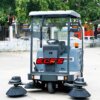 Máy Quét Rác Công Nghiệp Ngồi Lái Krapo M32DF - góc nghiêng
