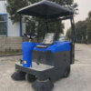 Xe quét rác công nghiệp ngồi lái Krapo KMS 1400E - góc nghiêng