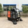 Xe quét rác công nghiệp ngồi lái Krapo KMS-S13 - góc phải